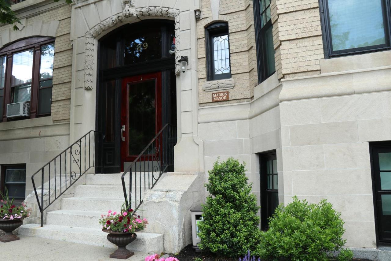A Stylish Stay W/ A Queen Bed, Heated Floors.. #18 บรูคไลน์ ภายนอก รูปภาพ
