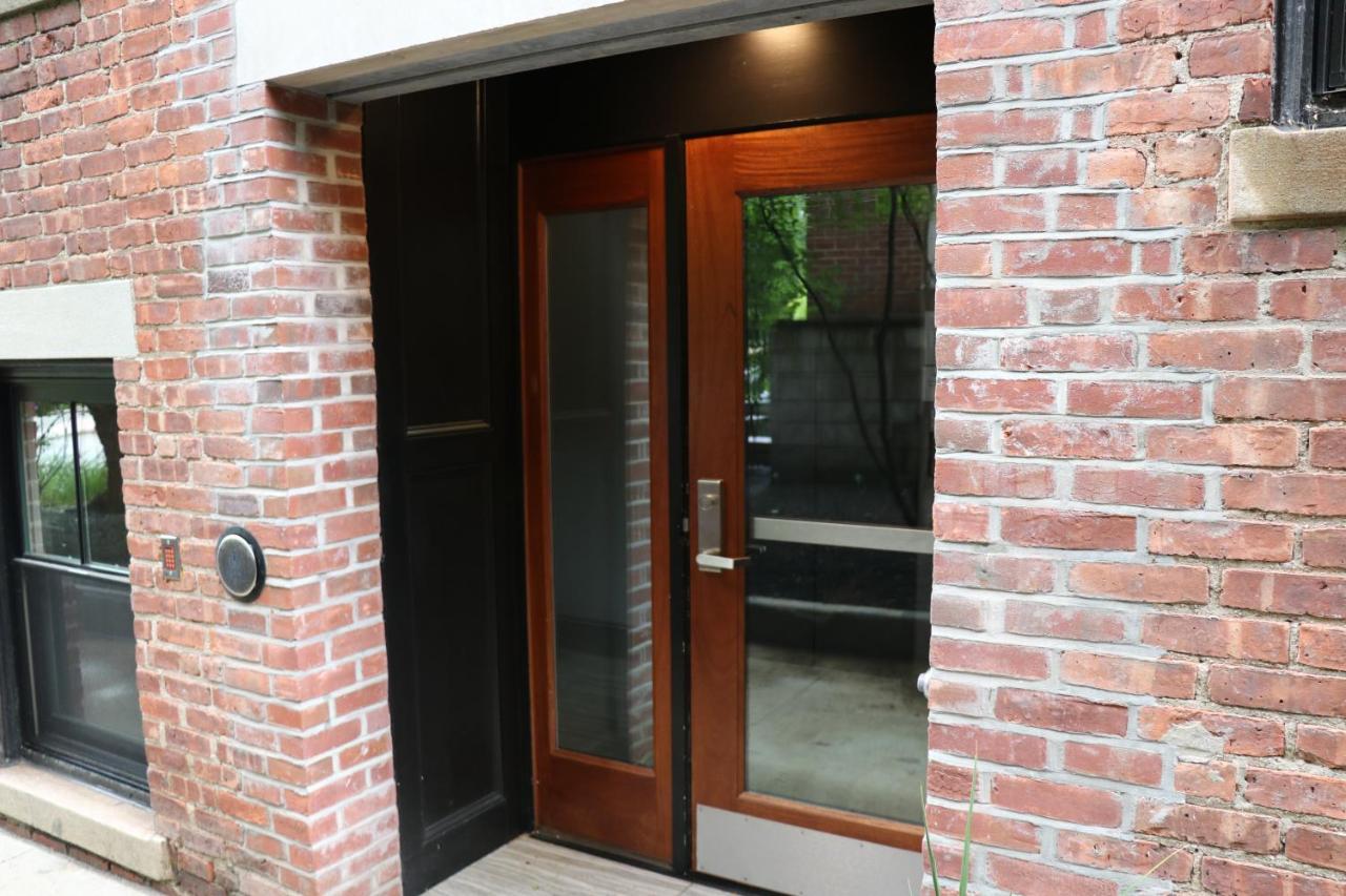 A Stylish Stay W/ A Queen Bed, Heated Floors.. #18 บรูคไลน์ ภายนอก รูปภาพ